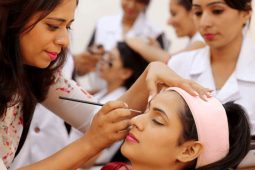 How to Choose the Right Beauty Training Institute for Your Career Goals